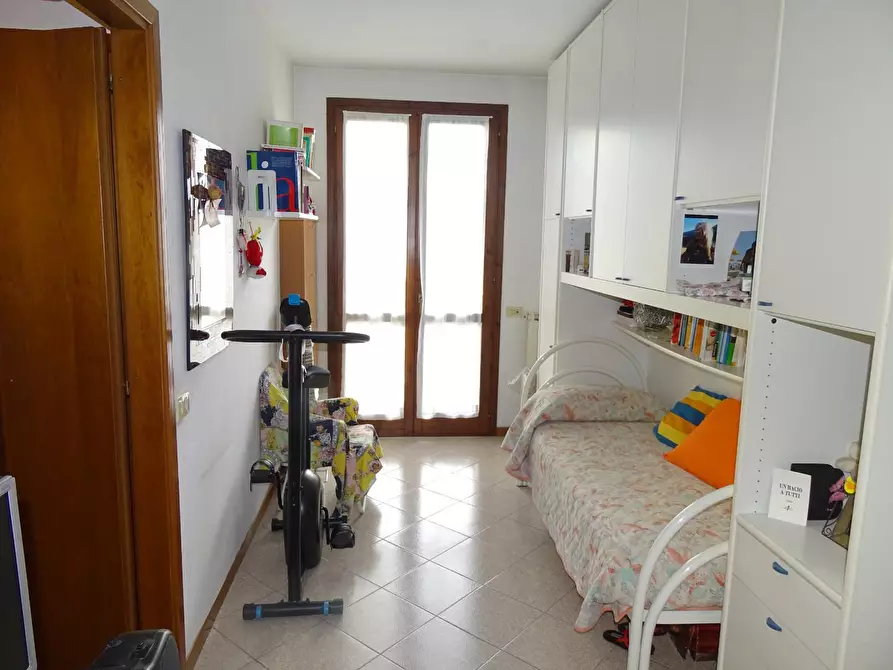 Immagine 17 di Appartamento in vendita  a Prato