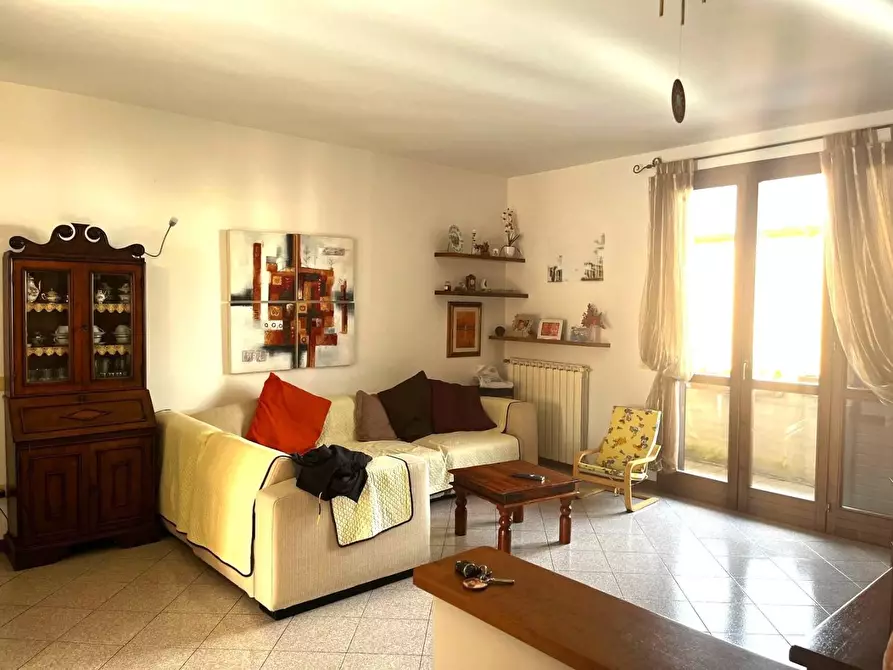 Immagine 4 di Appartamento in vendita  a Prato