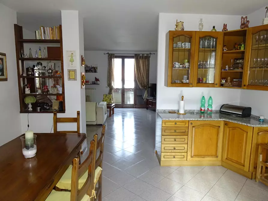 Immagine 9 di Appartamento in vendita  a Prato