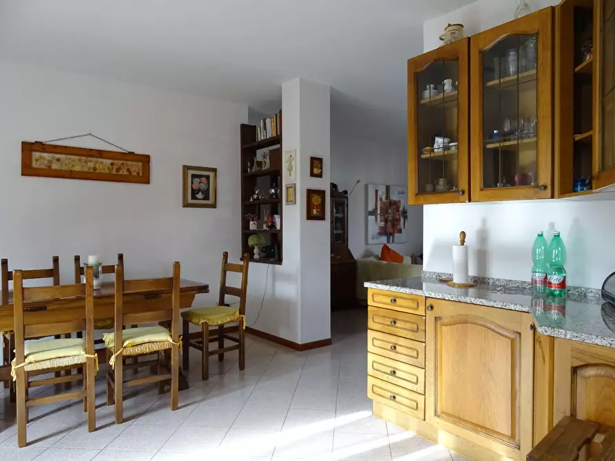 Immagine 6 di Appartamento in vendita  a Prato