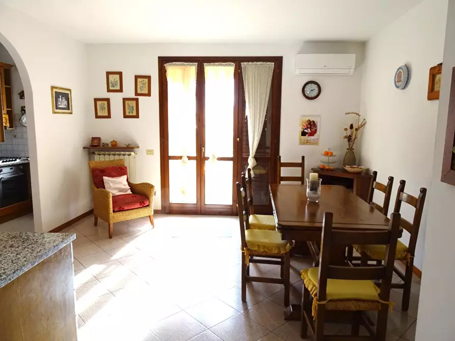 Immagine 7 di Appartamento in vendita  a Prato