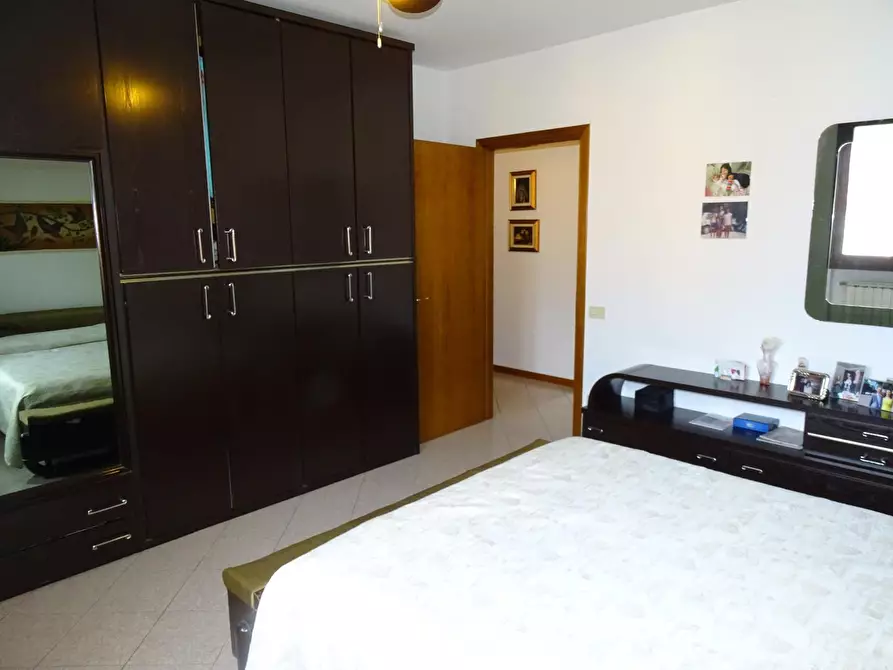 Immagine 13 di Appartamento in vendita  a Prato