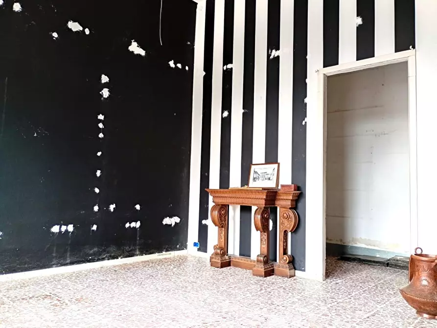 Immagine 3 di Negozio in affitto  a San Miniato