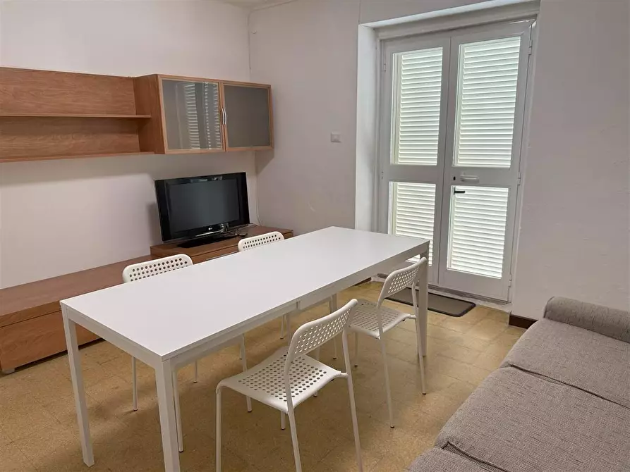 Immagine 4 di Appartamento in vendita  a Massa