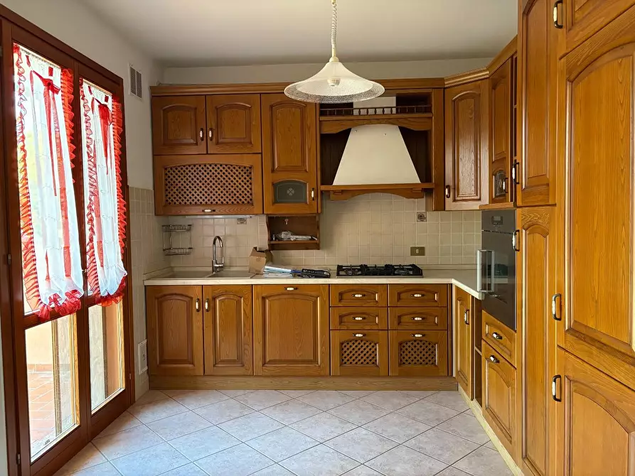 Immagine 2 di Villetta a schiera in vendita  a San Giuliano Terme