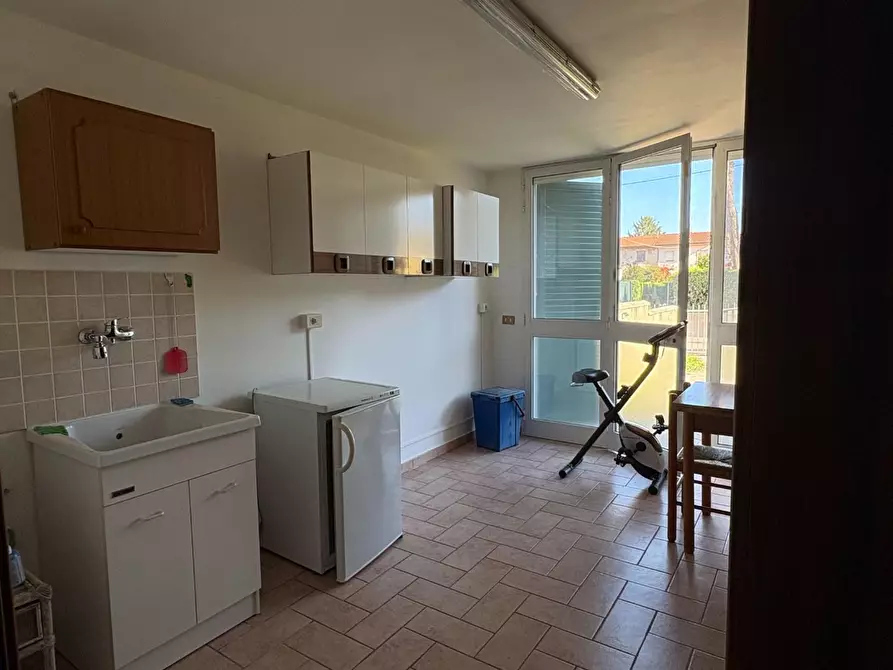 Immagine 13 di Villetta a schiera in vendita  a San Giuliano Terme