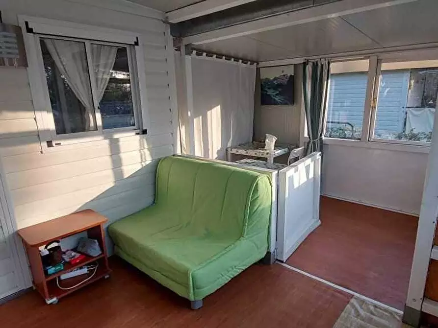 Immagine 7 di Bungalow in vendita  a Castelnuovo Magra