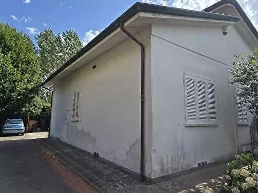 Immagine 4 di Villa in vendita  a Castelfranco Di Sotto