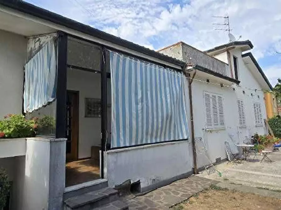 Immagine 3 di Villa in vendita  a Castelfranco Di Sotto