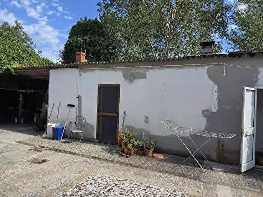 Immagine 31 di Villa in vendita  a Castelfranco Di Sotto