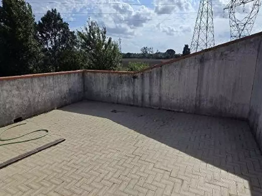 Immagine 27 di Villa in vendita  a Castelfranco Di Sotto