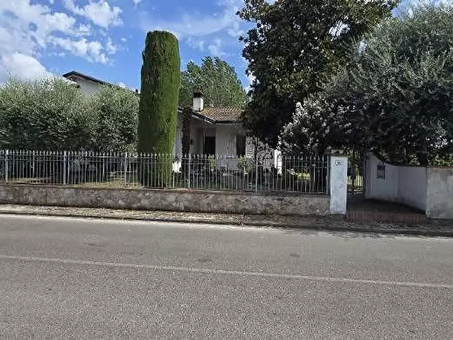 Immagine 6 di Villa in vendita  a Castelfranco Di Sotto