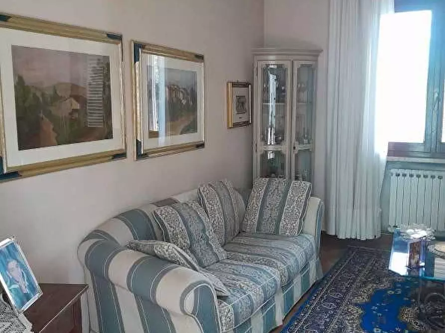 Immagine 14 di Villa in vendita  a Castelfranco Di Sotto