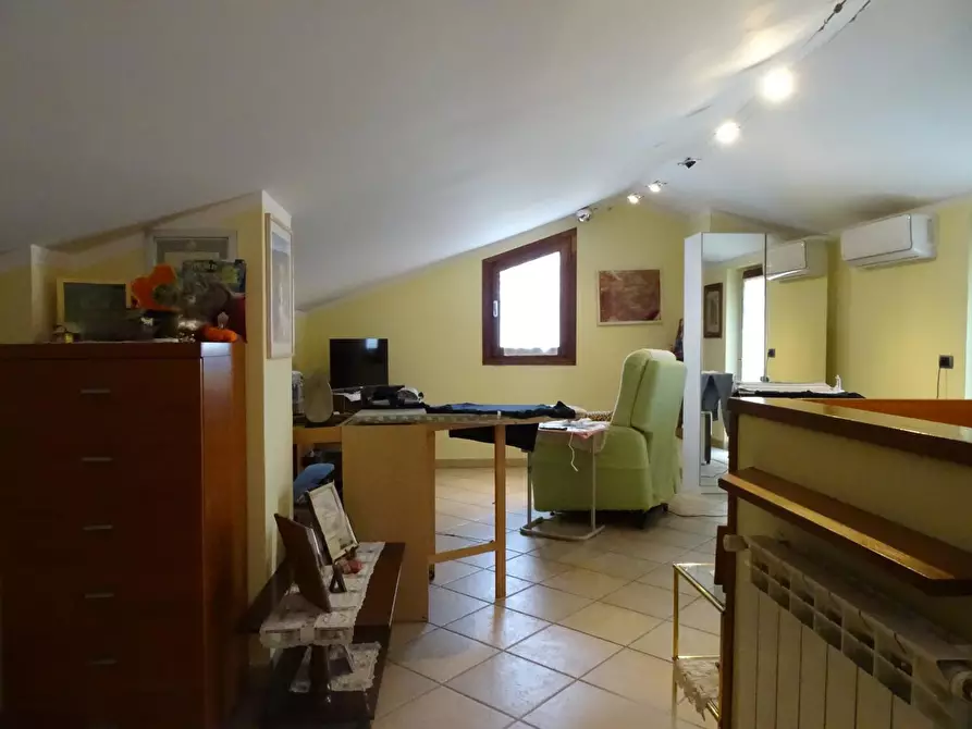 Immagine 17 di Appartamento in vendita  a Agliana