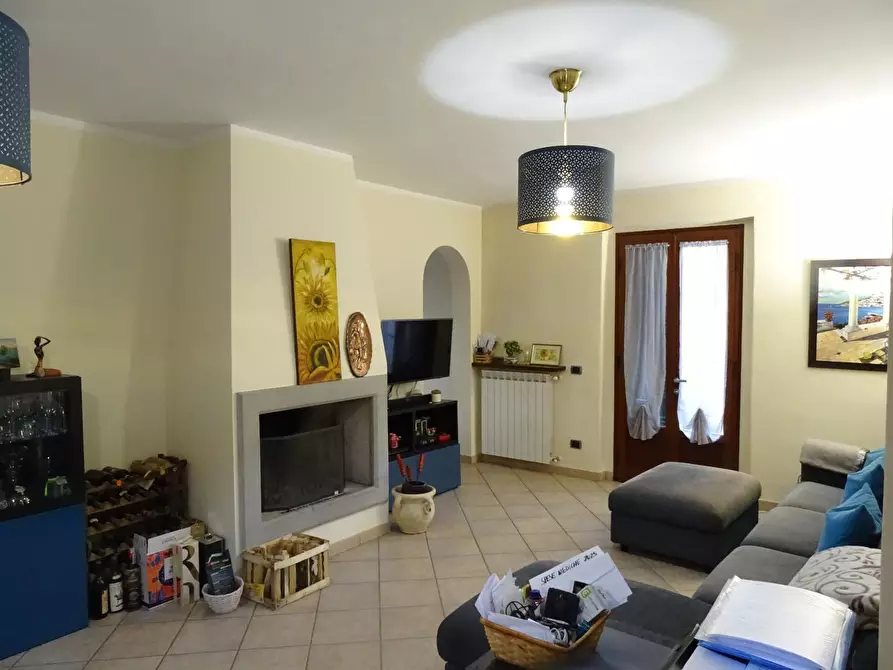 Immagine 2 di Appartamento in vendita  a Agliana