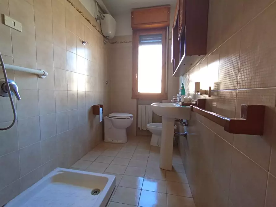 Immagine 13 di Appartamento in vendita  a Pisa