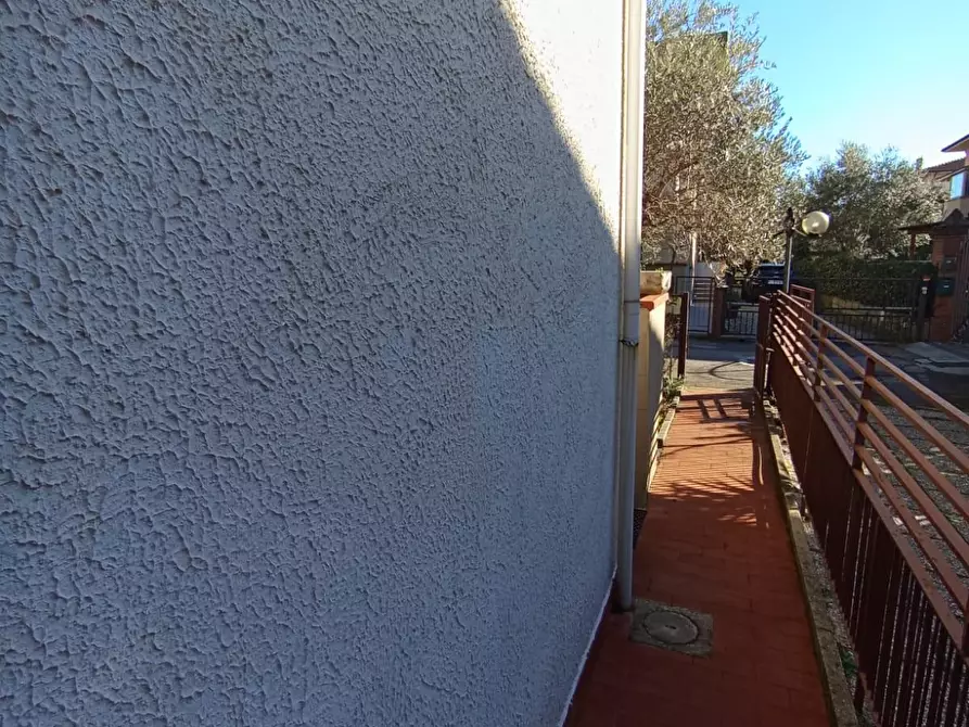 Immagine 4 di Appartamento in vendita  a Pisa