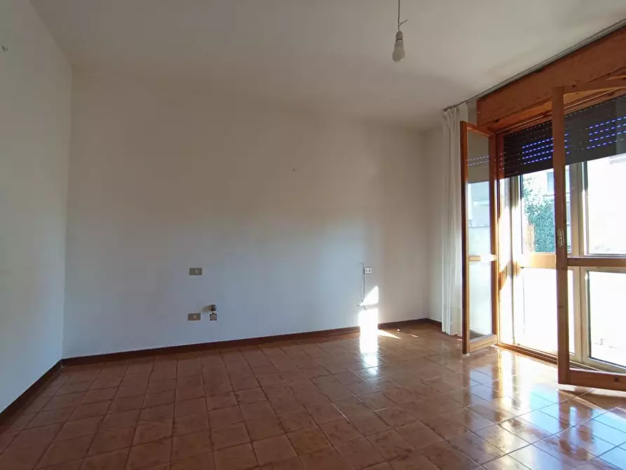 Immagine 5 di Appartamento in vendita  a Pisa