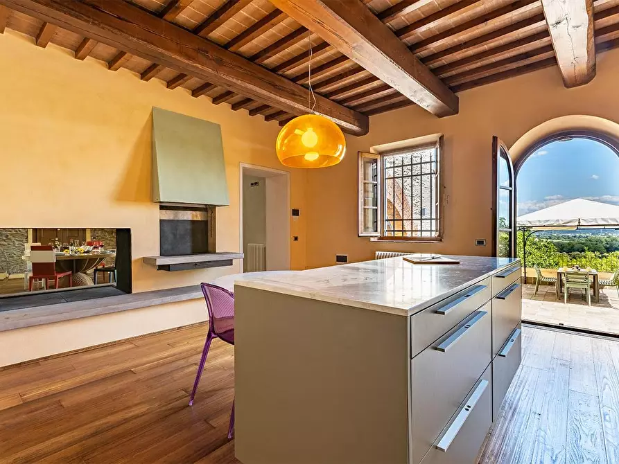 Immagine 42 di Rustico / casale in vendita  a Vicopisano