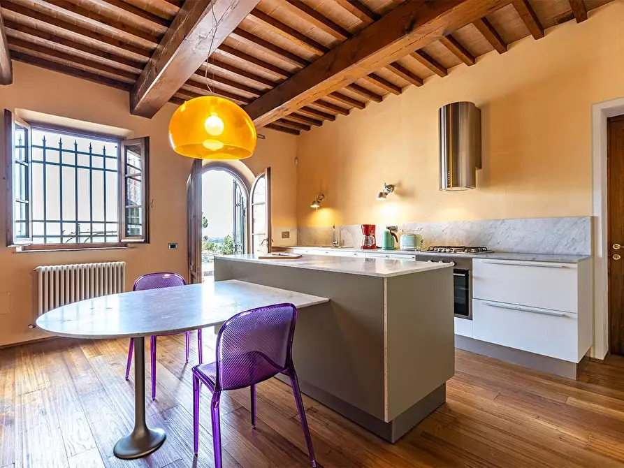 Immagine 41 di Rustico / casale in vendita  a Vicopisano