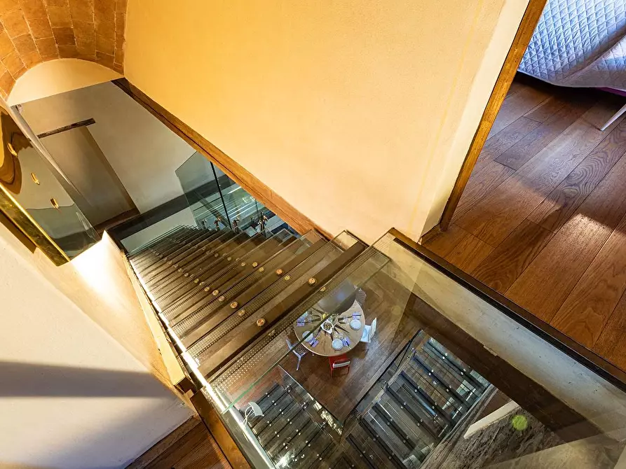 Immagine 69 di Rustico / casale in vendita  a Vicopisano