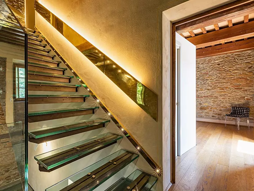 Immagine 76 di Rustico / casale in vendita  a Vicopisano