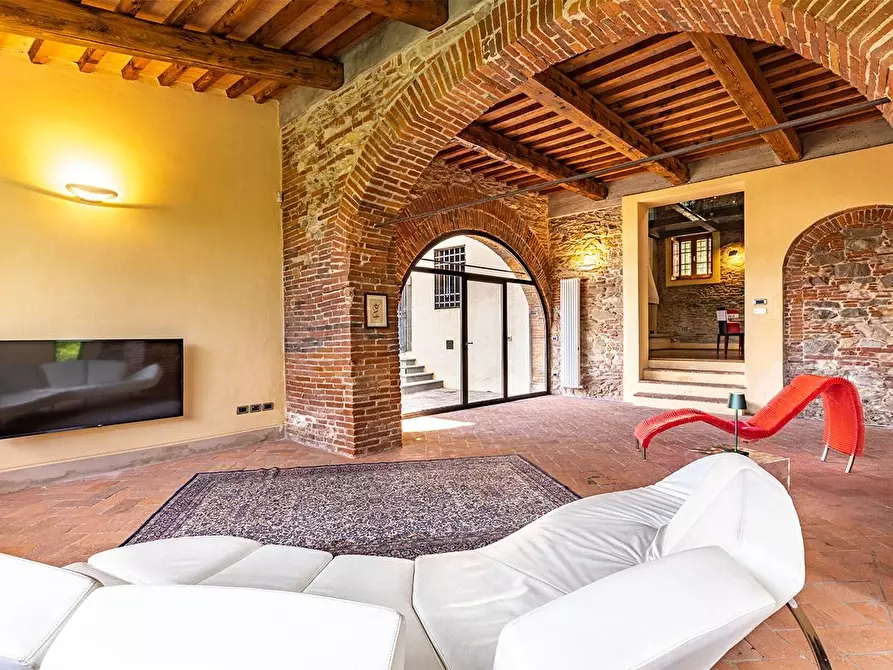 Immagine 31 di Rustico / casale in vendita  a Vicopisano