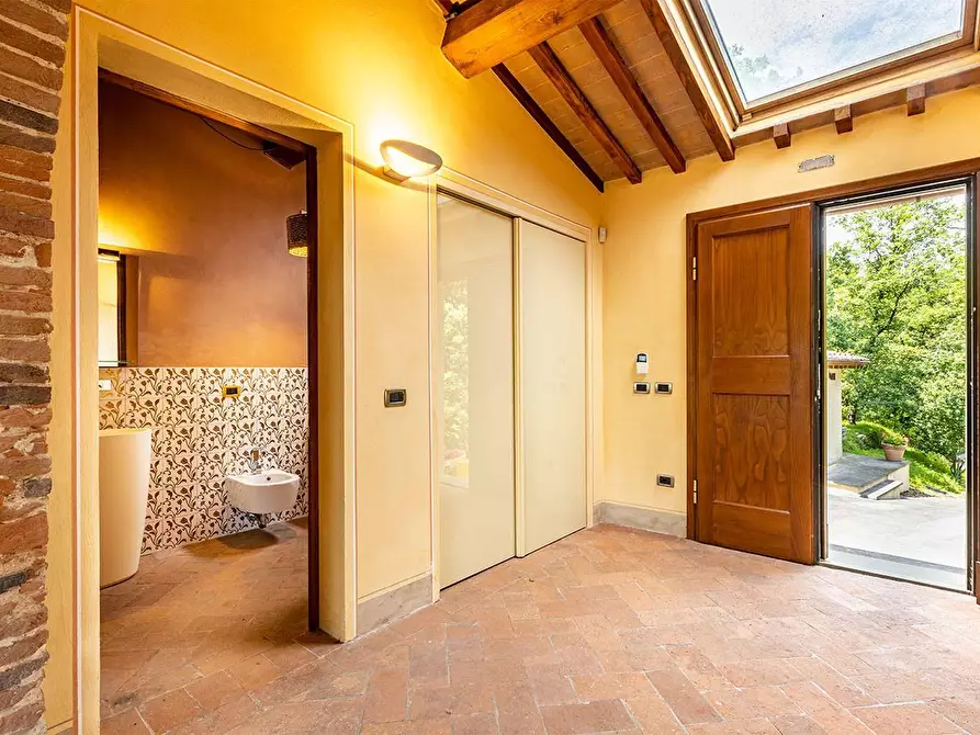 Immagine 26 di Rustico / casale in vendita  a Vicopisano