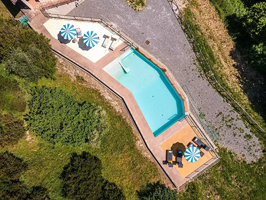 Immagine 19 di Rustico / casale in vendita  a Vicopisano