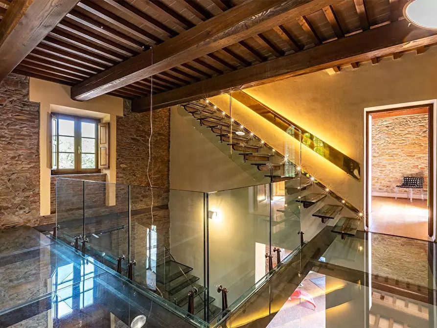 Immagine 56 di Rustico / casale in vendita  a Vicopisano