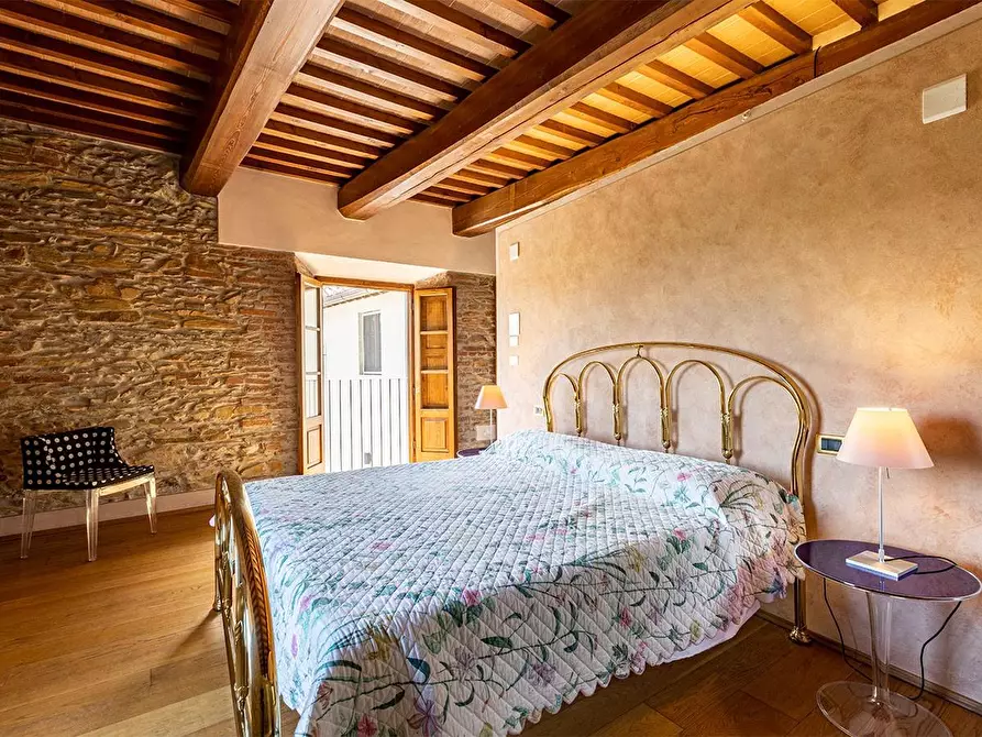 Immagine 80 di Rustico / casale in vendita  a Vicopisano