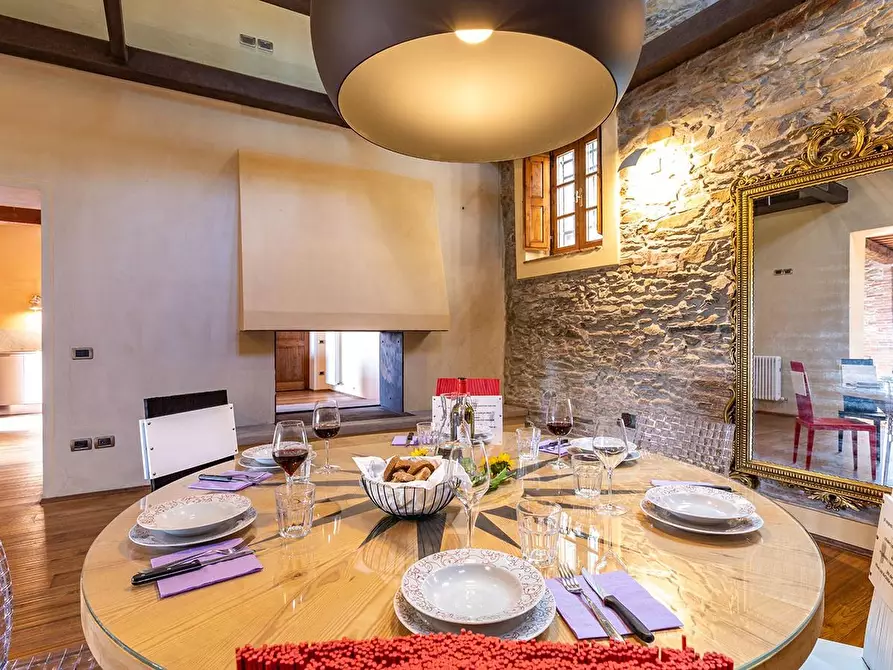 Immagine 51 di Rustico / casale in vendita  a Vicopisano