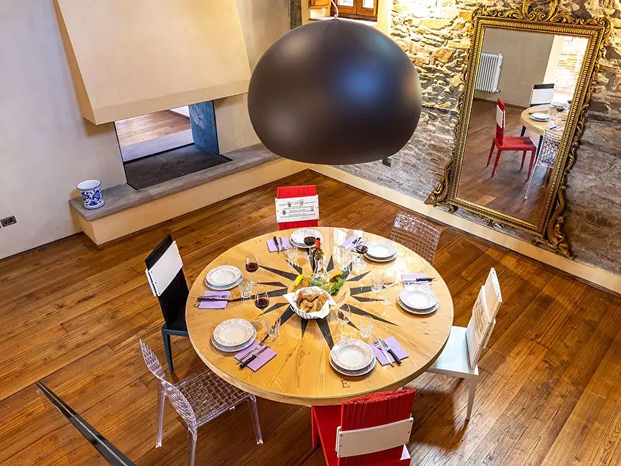 Immagine 47 di Rustico / casale in vendita  a Vicopisano