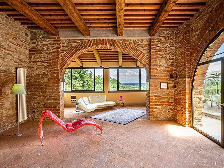 Immagine 29 di Rustico / casale in vendita  a Vicopisano