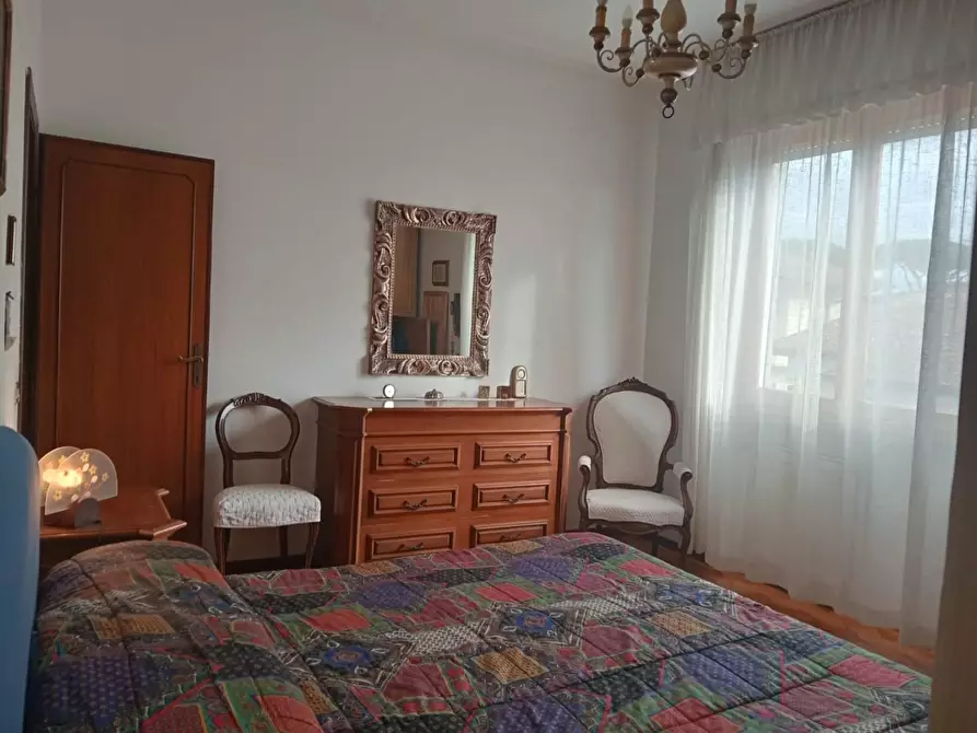 Immagine 6 di Appartamento in vendita  a Camaiore