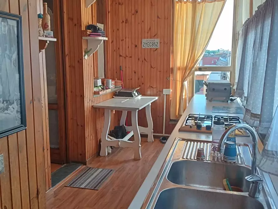 Immagine 14 di Appartamento in vendita  a Camaiore