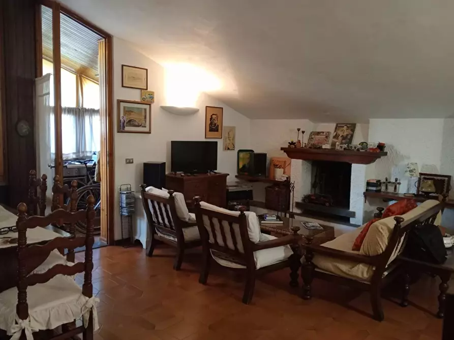 Immagine 12 di Appartamento in vendita  a Camaiore