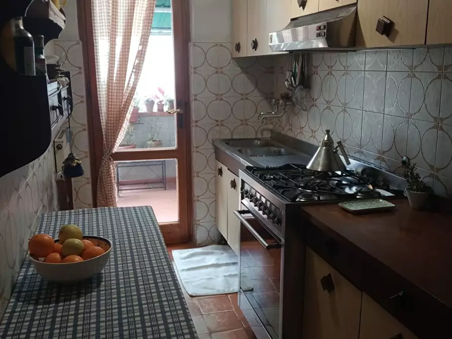 Immagine 10 di Appartamento in vendita  a Camaiore