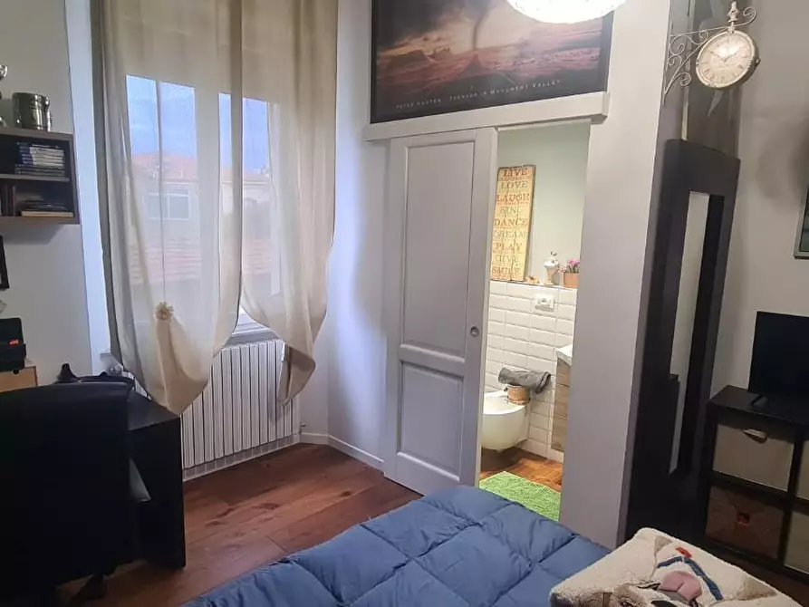 Immagine 13 di Appartamento in vendita  a Livorno