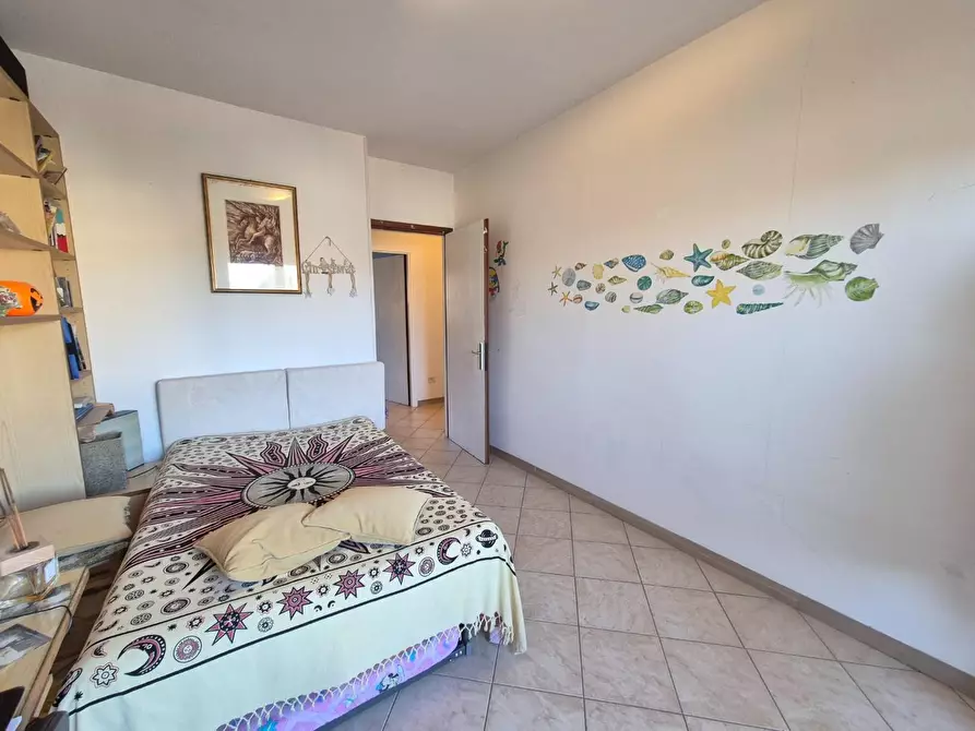 Immagine 13 di Appartamento in vendita  a Carrara