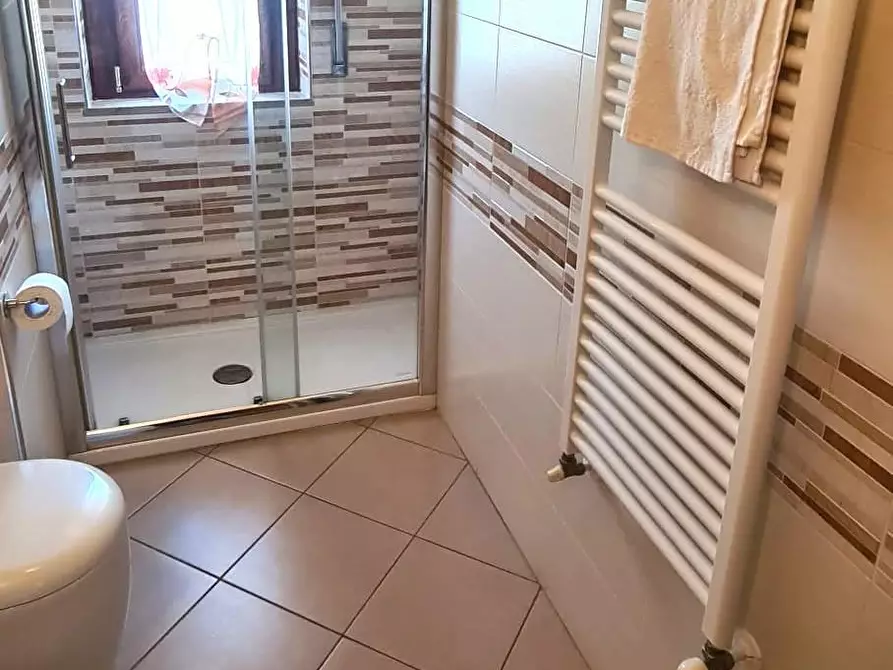 Immagine 18 di Appartamento in vendita  a Livorno