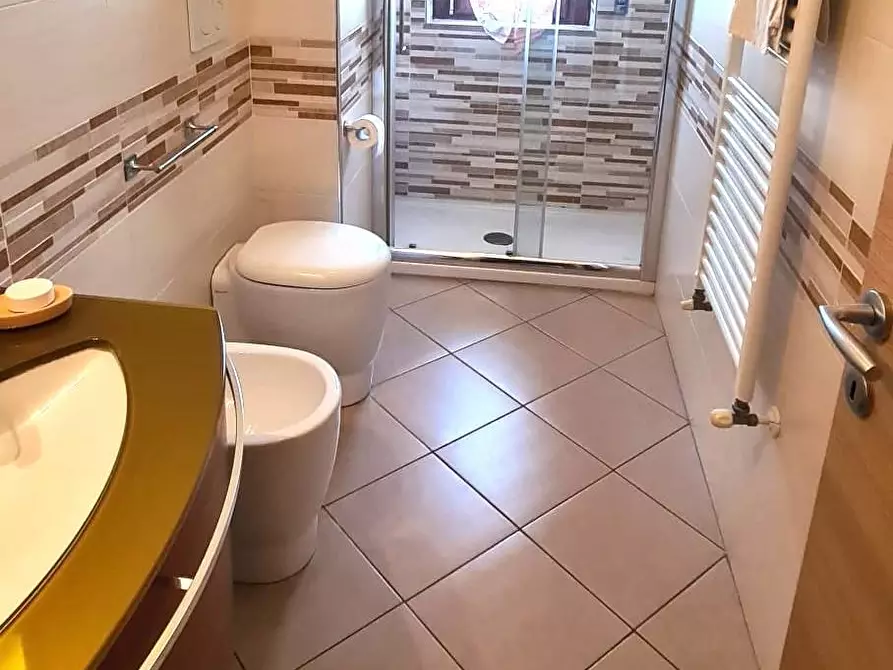 Immagine 20 di Appartamento in vendita  a Livorno