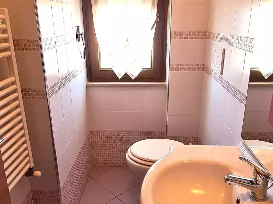 Immagine 13 di Appartamento in vendita  a Livorno