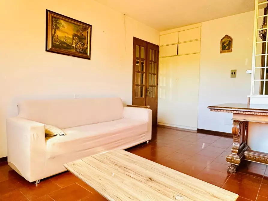 Immagine 1 di Appartamento in vendita  a Siena