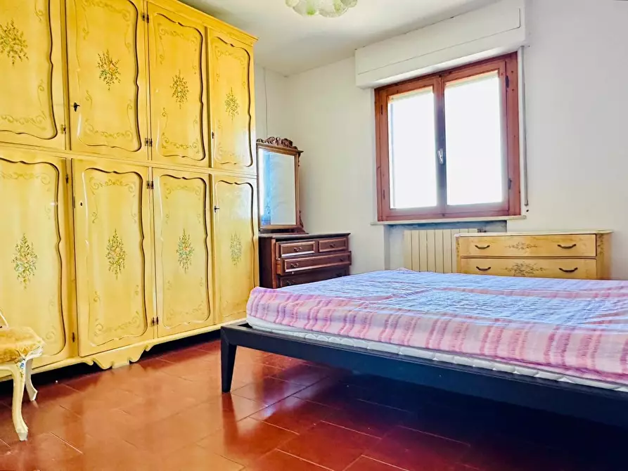 Immagine 18 di Appartamento in vendita  a Siena