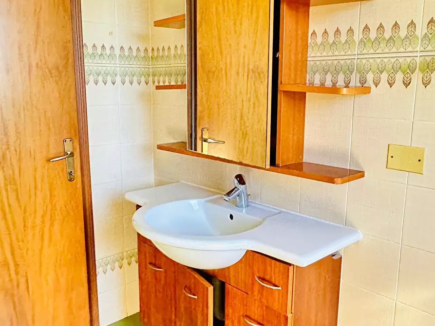 Immagine 21 di Appartamento in vendita  a Siena