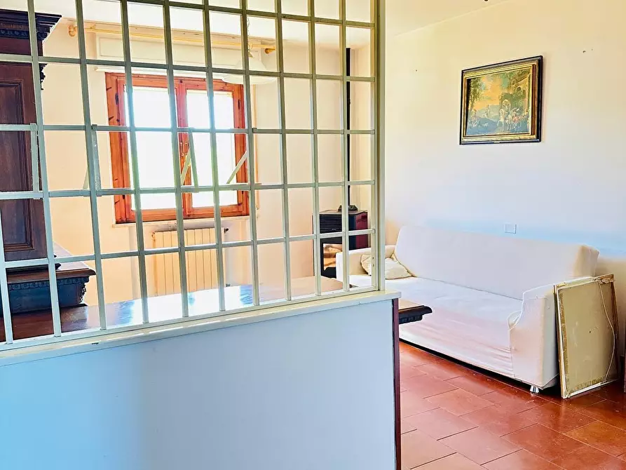 Immagine 3 di Appartamento in vendita  a Siena