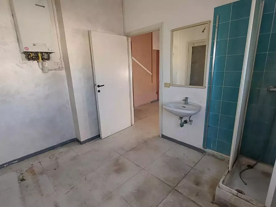 Immagine 9 di Appartamento in vendita  a Pontedera