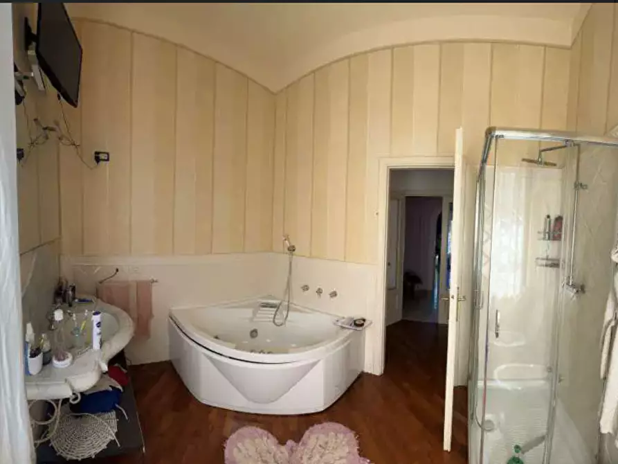 Immagine 12 di Casa bifamiliare in vendita  a Rosignano Marittimo