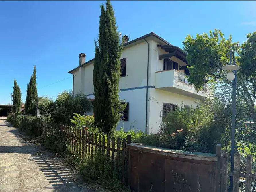 Immagine 2 di Casa bifamiliare in vendita  a Rosignano Marittimo